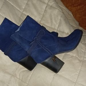 Blue faux suede booties
